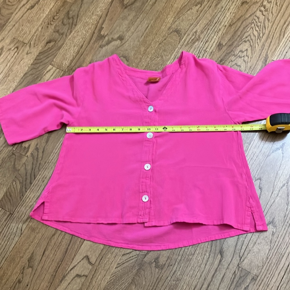 Oh My Gauze! Fuchsia M Button Down Shirt 3/4 Sleeve Vneck SideSlits Relaxed Fit - Picture 8 of 16